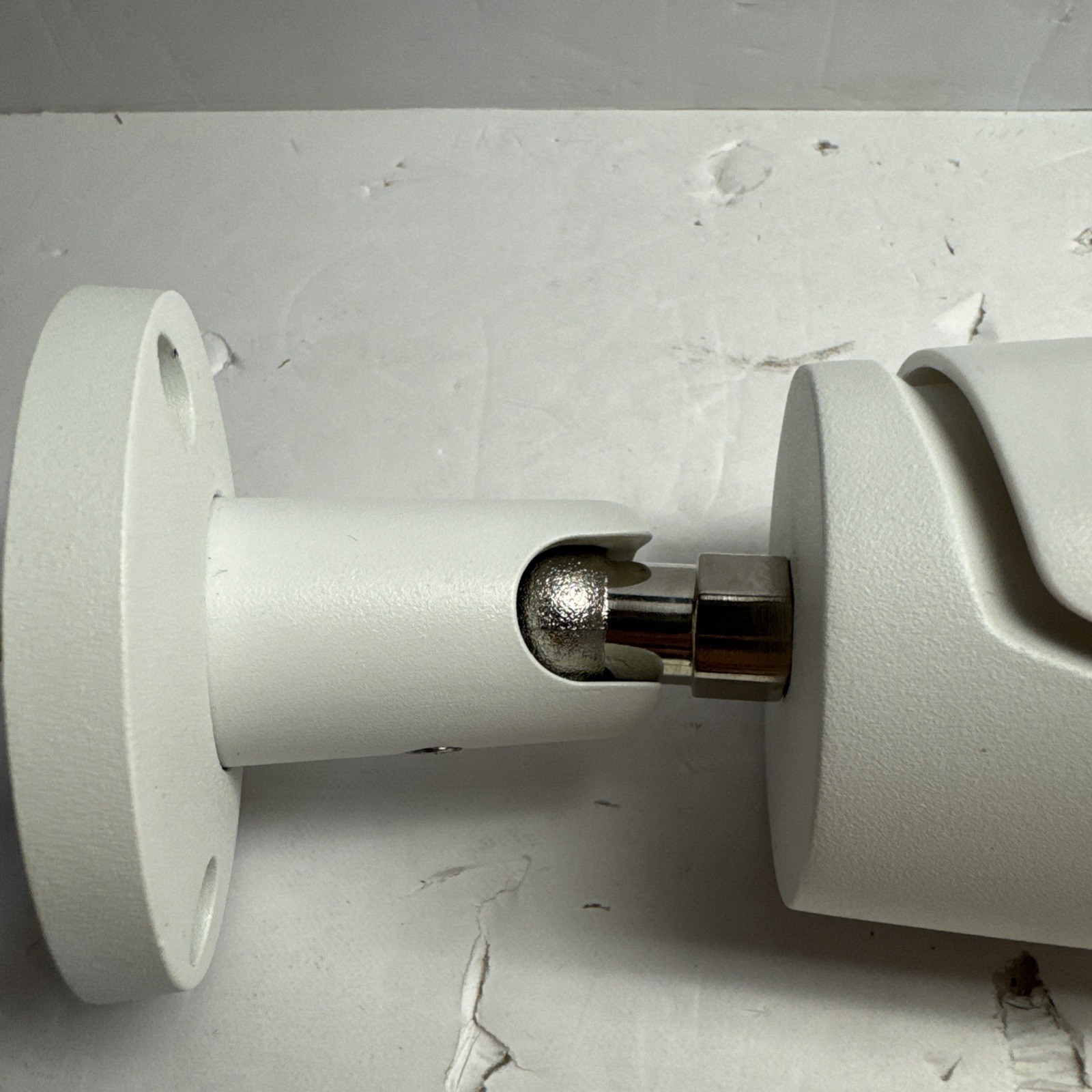 NEW – Lorex LNB4163-C 3MP HD IR Bullet Security Camera out of the box