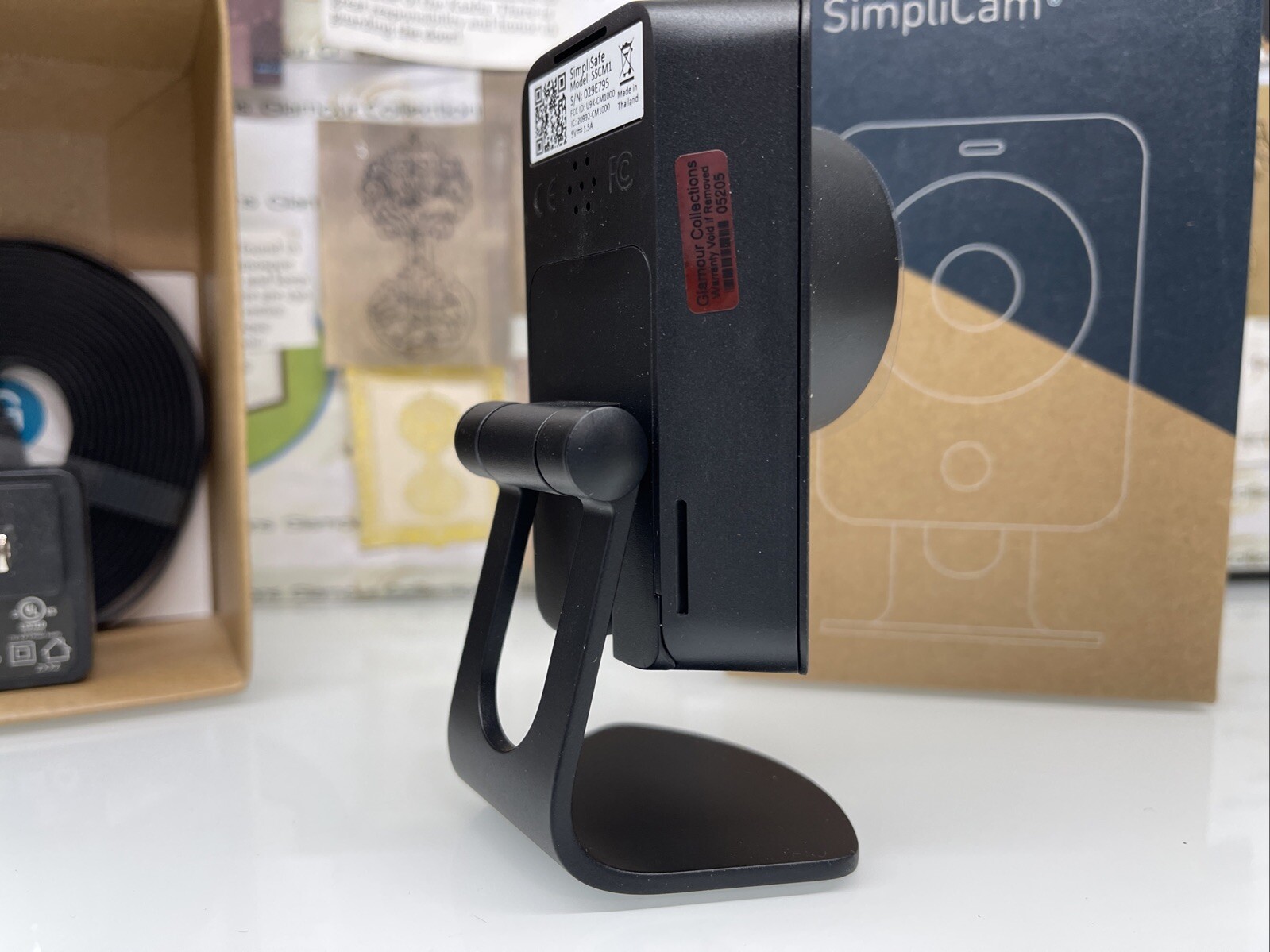 SimpliSafe SimpliCam Indoor HD Wi-Fi Security Camera SSCM1 (C1)