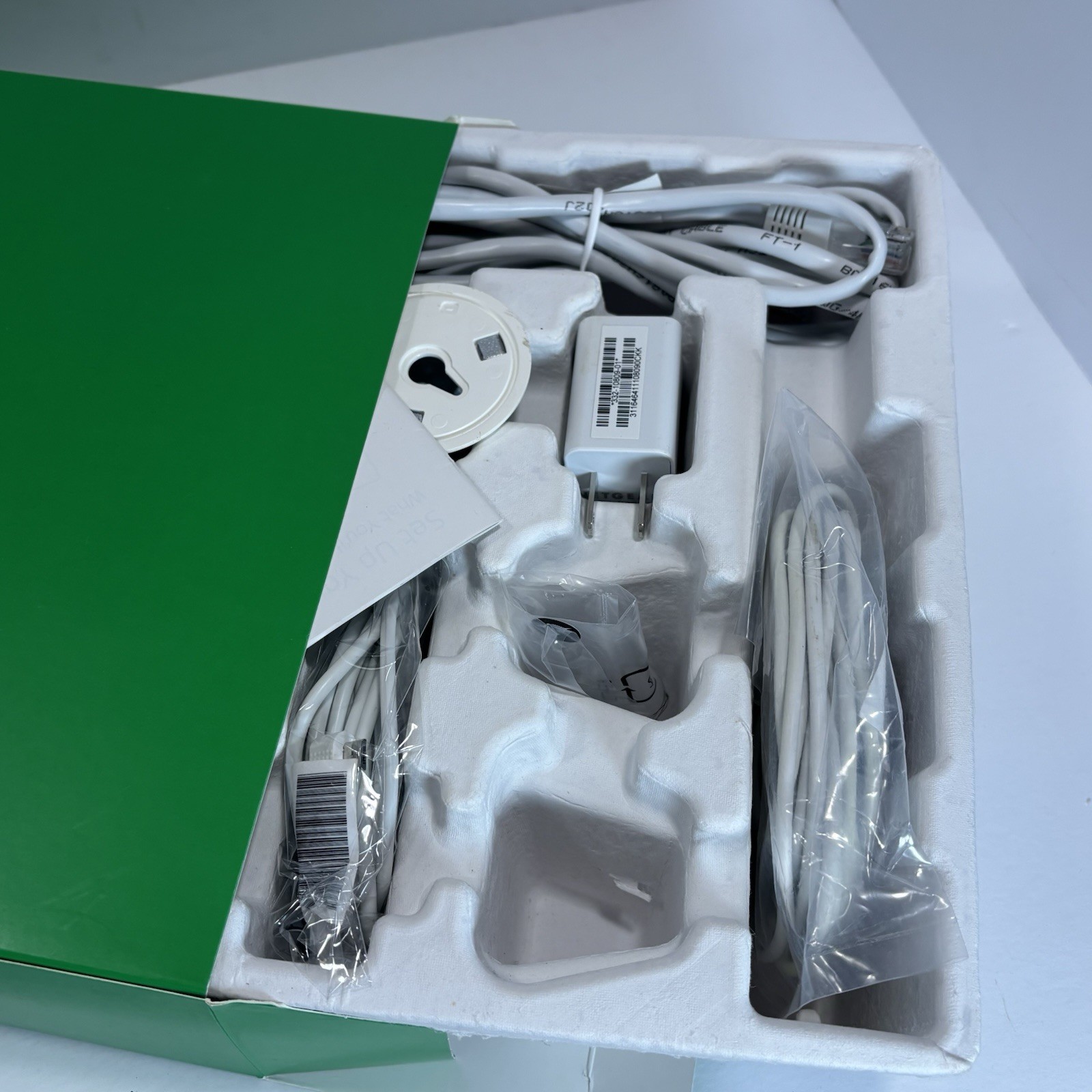 Netgear Arlo 6 Camera VMK3500 wireless 1080 HD Security System