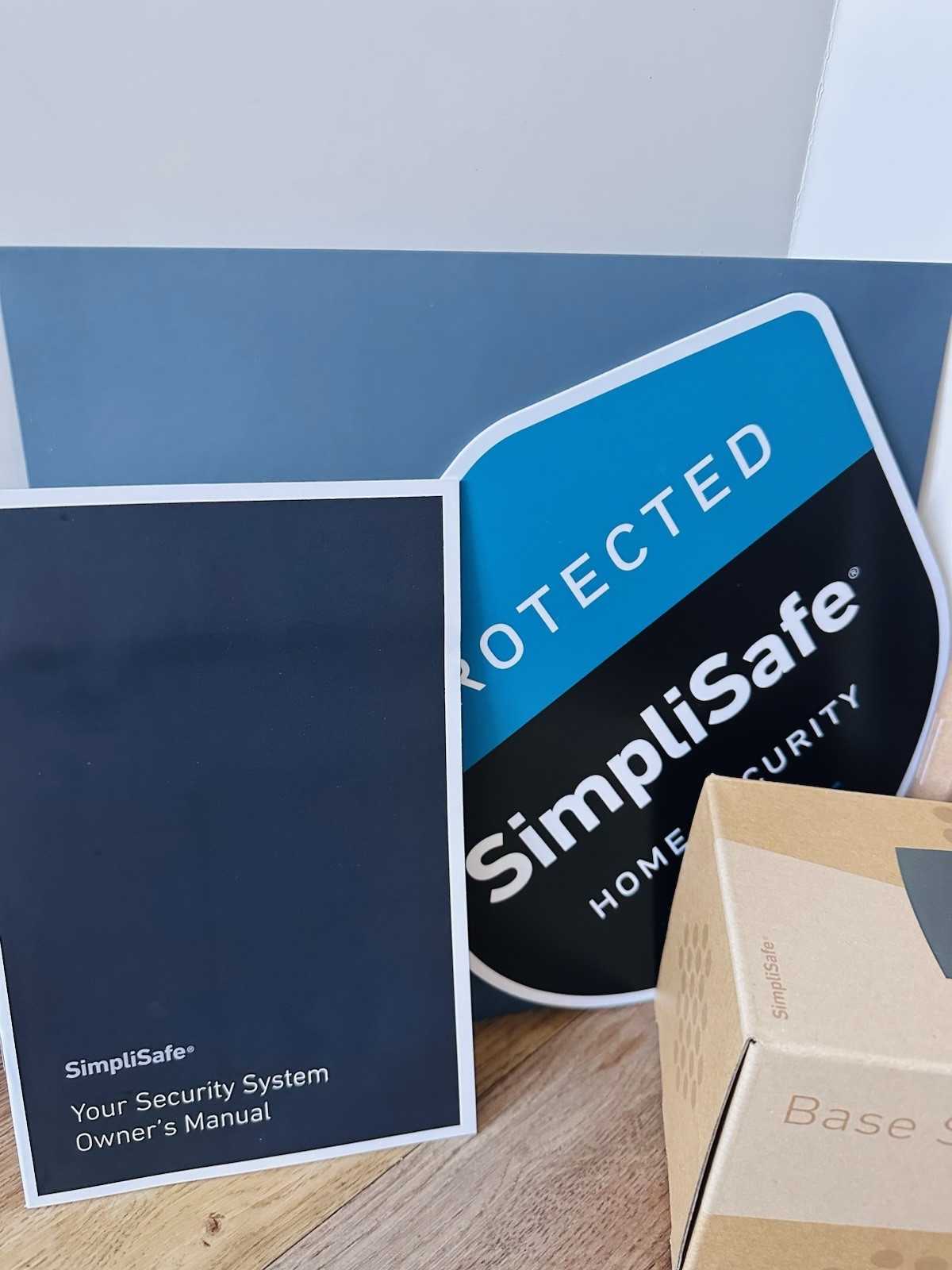 SimpliSafe Gen 3 Home Security Bundle w/ Smart Lock Base Keypad Sensors NEW⁠