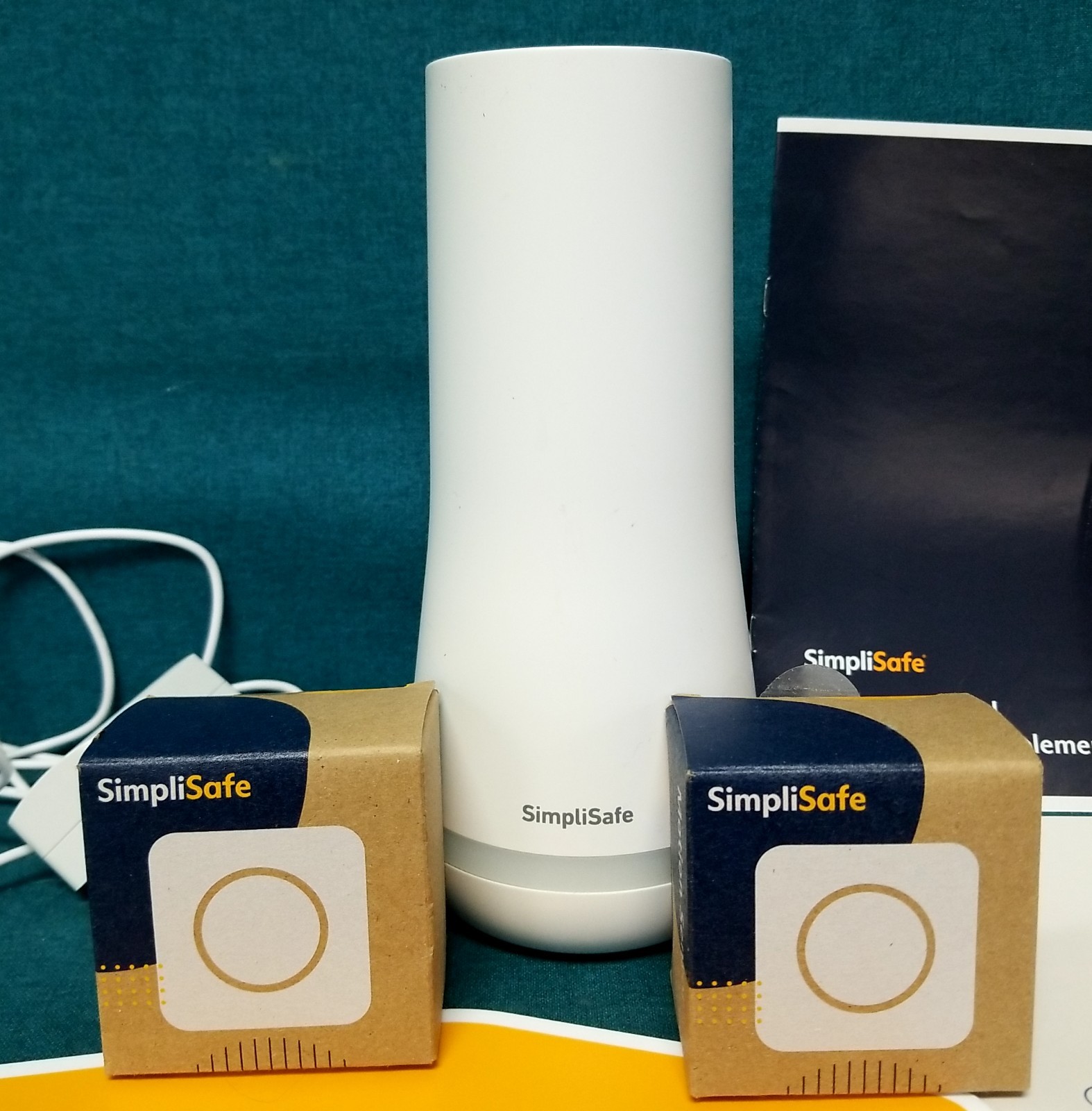 SimpliSafe Wireless Home Security System Set Untested