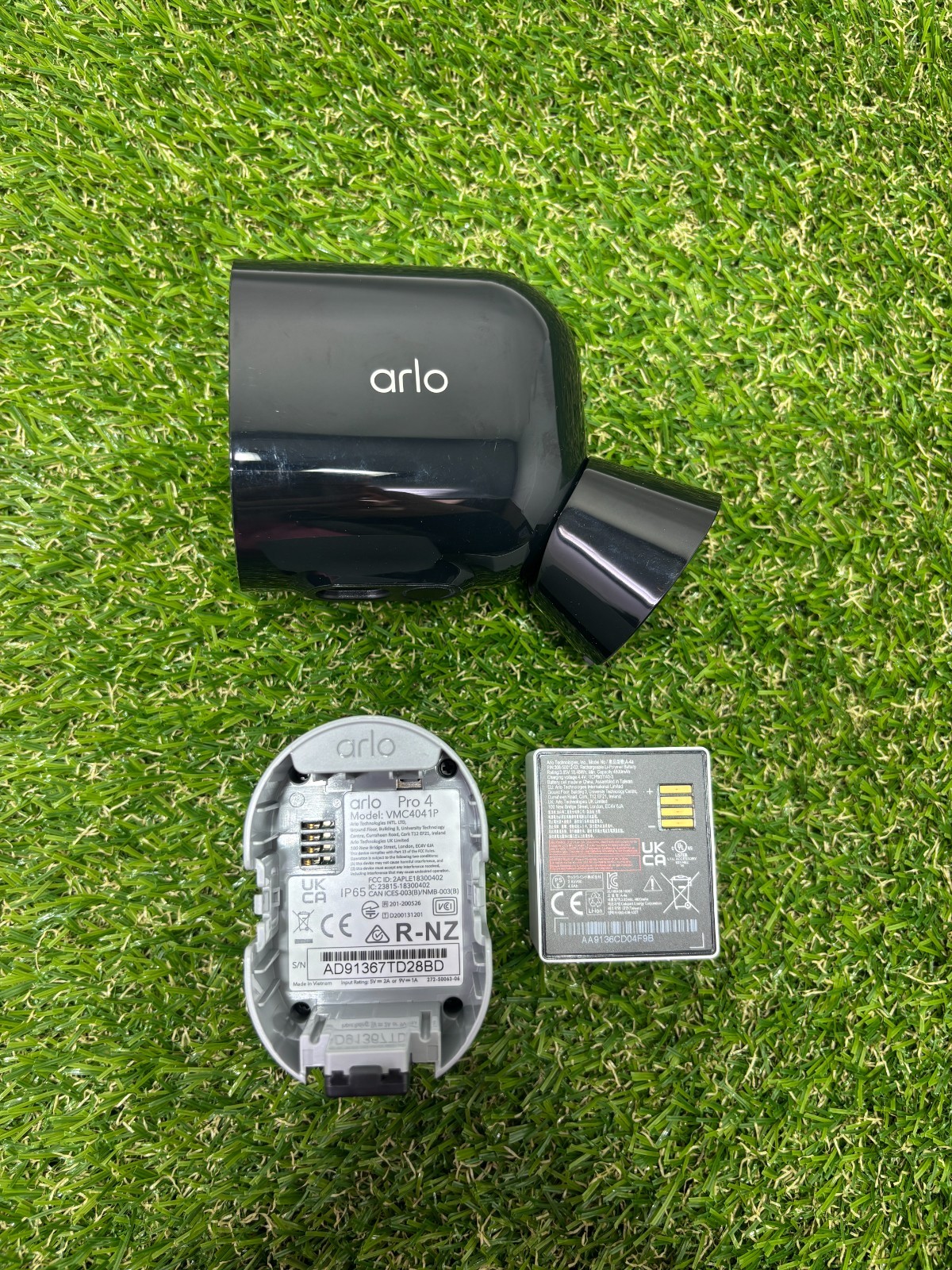 Arlo Pro 4 Spotlight Wireless Camera Single VMC4041P Black with Cord – 20