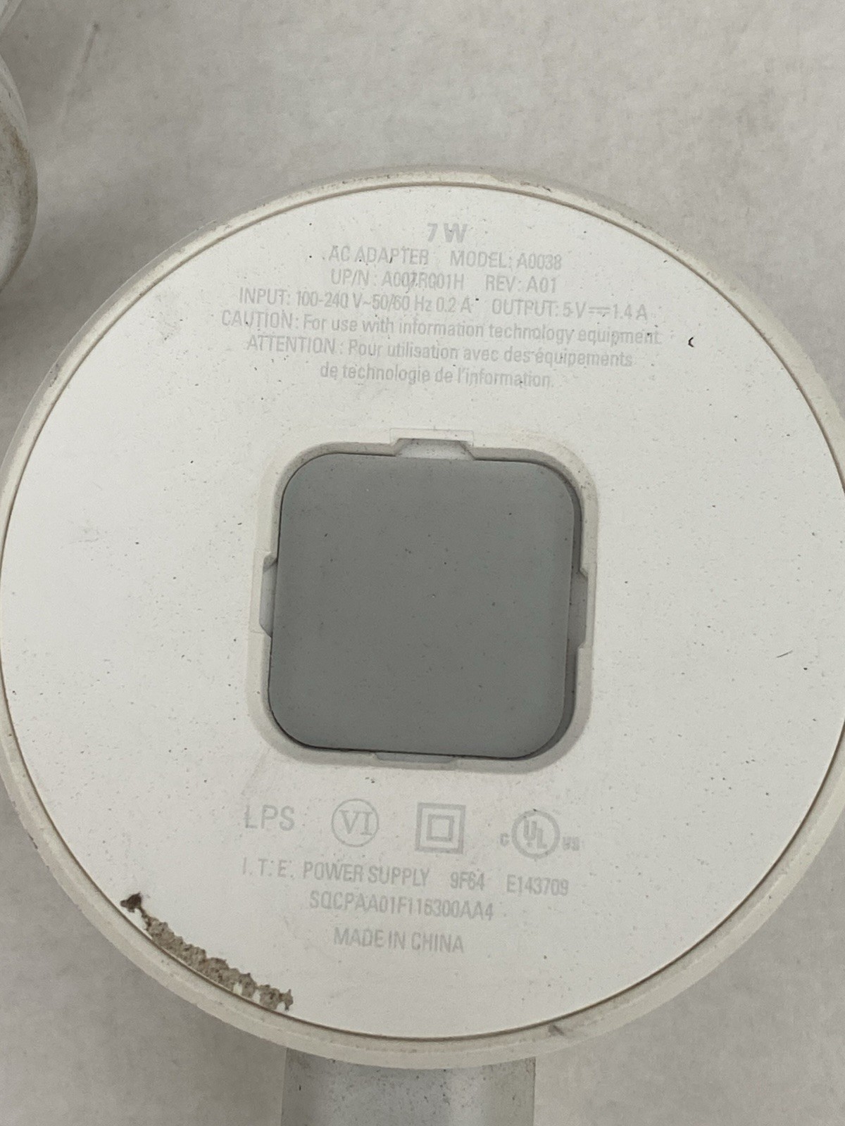 Google Nest Cam Outdoor 1st Gen A0033 NC2100ES A0038 W/ Mount Check 2nd Picture