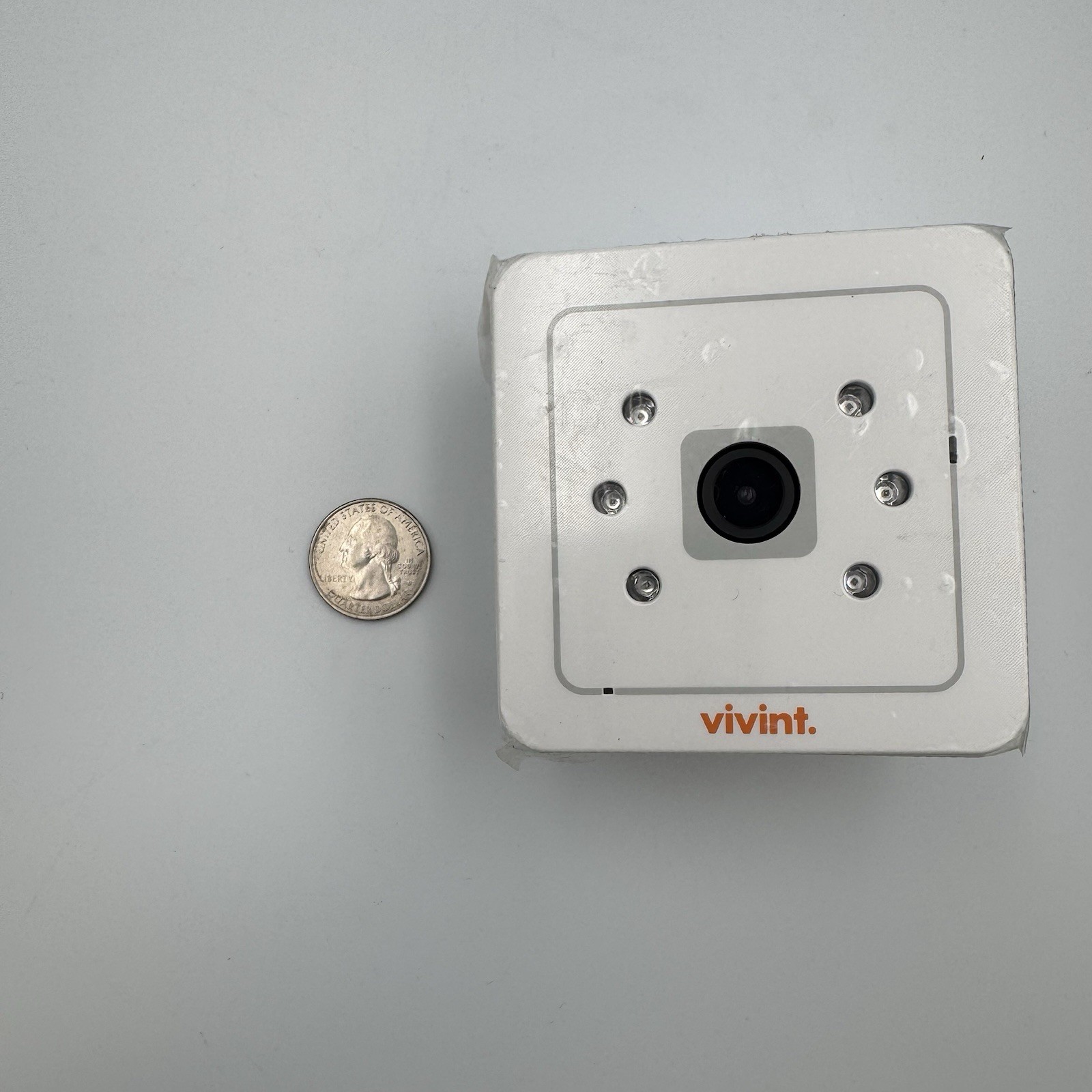 Vivint ADC-V520IR Indoor Wireless IP Camera NO STAND, ANTENNA, OR CORD