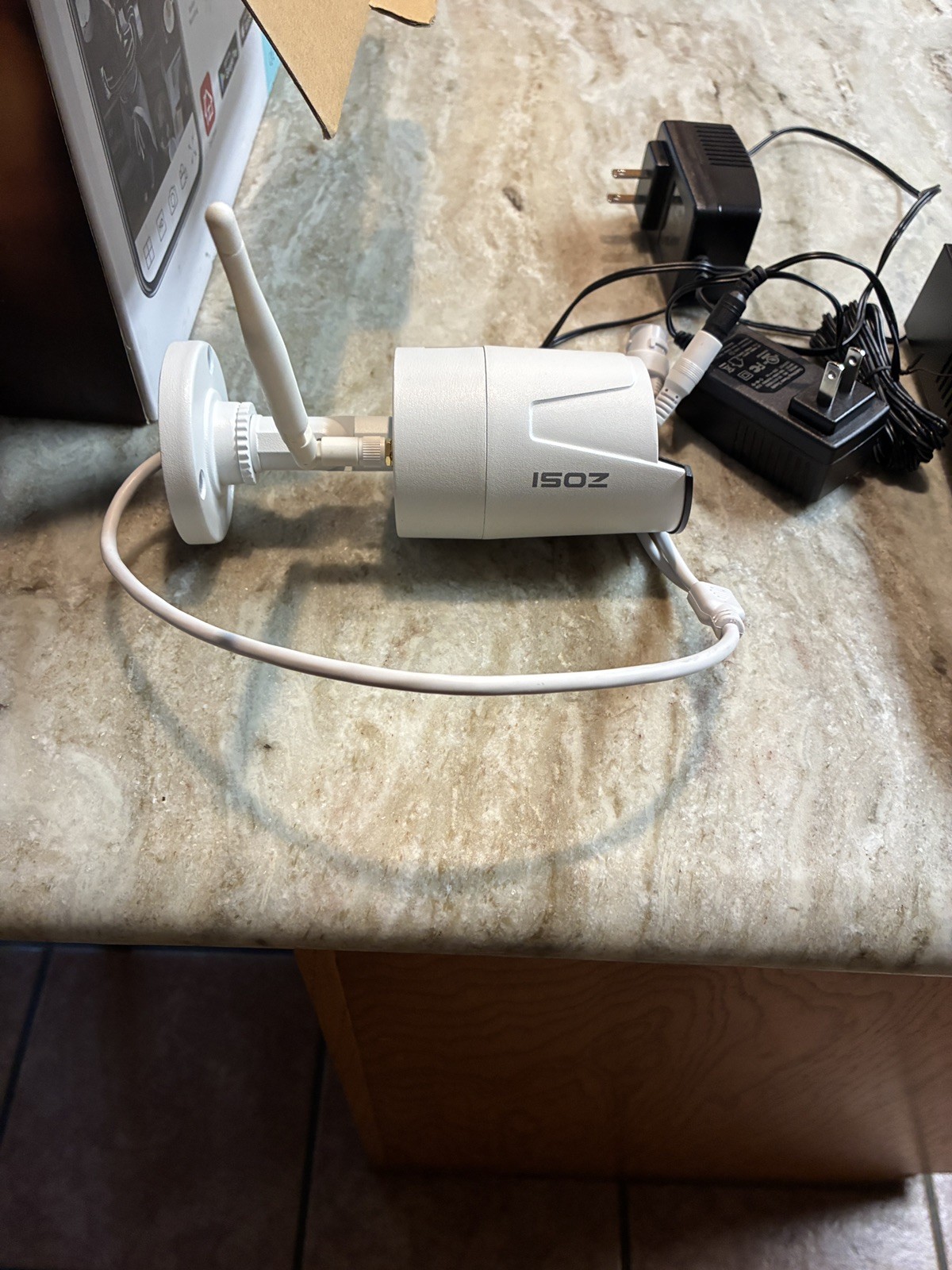 Zosi 4 Camera 8 Channel Video Surveilance System ZSWNVK-J82042-W-US