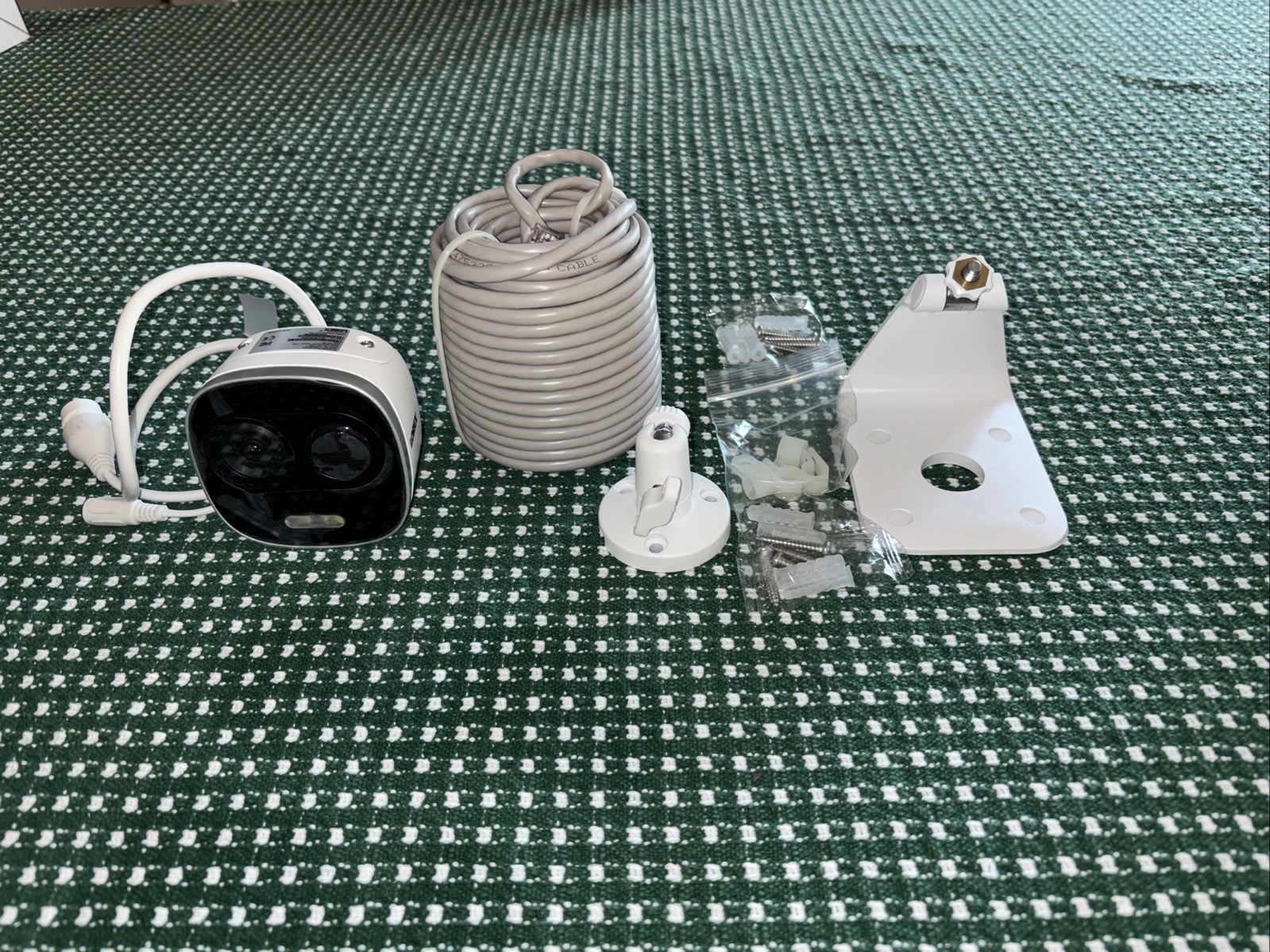 🔥Lorex LNB8105X-C 4K 8MP Security Camera With MOUNTING BRACKET AND CAT 6 NEW🔥