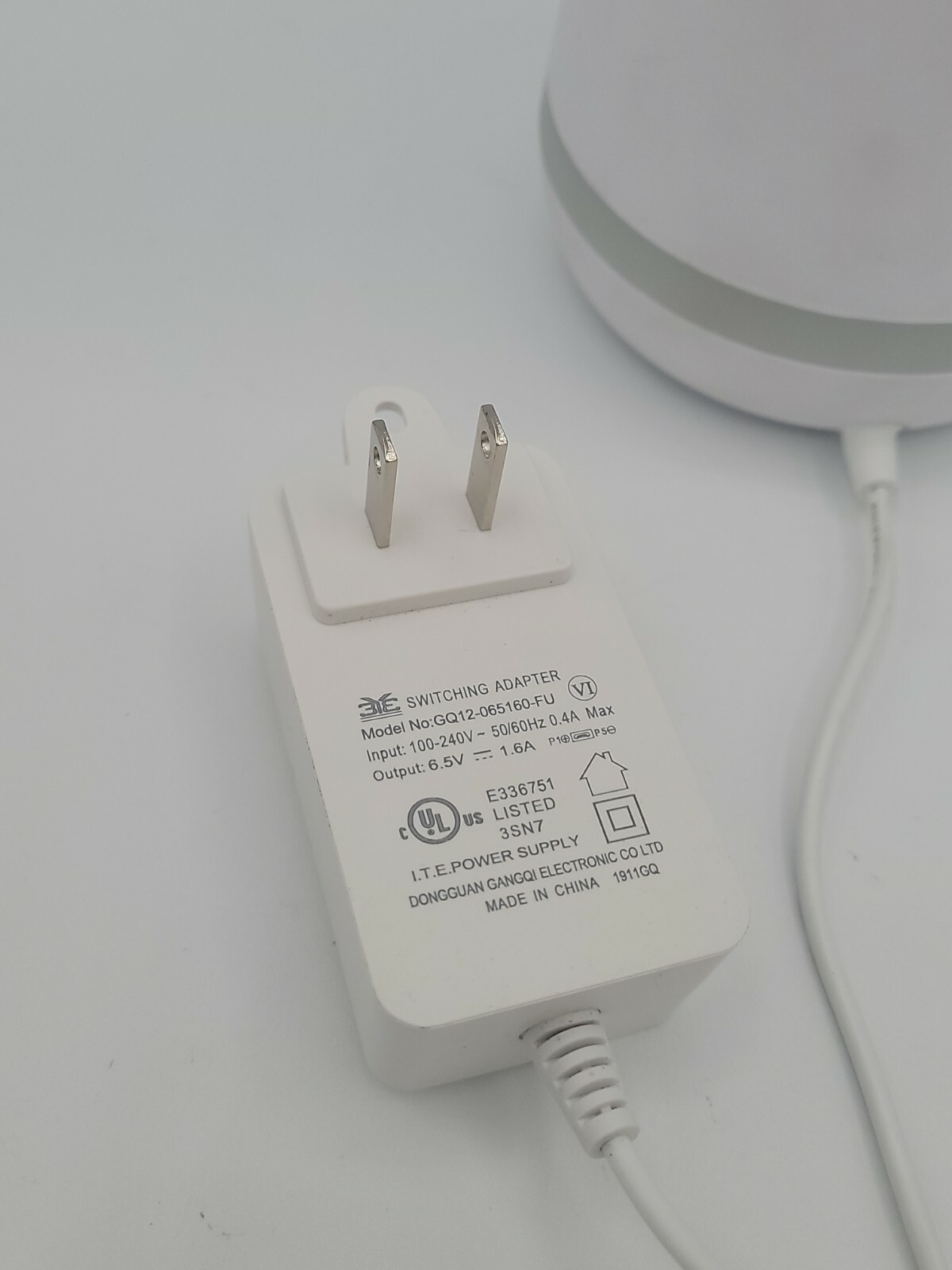 Simplisafe SSBS3- Base Station and Remote Only – Locked