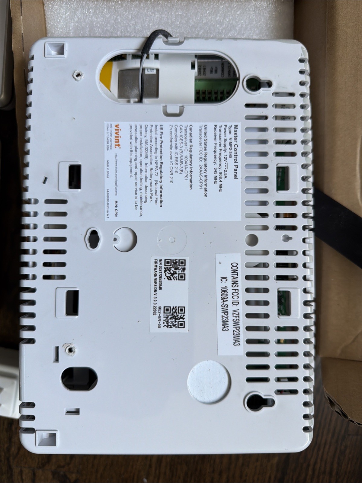 Vivint V-MP2-345 Master Control Panel with 2 key pads & Doorbell