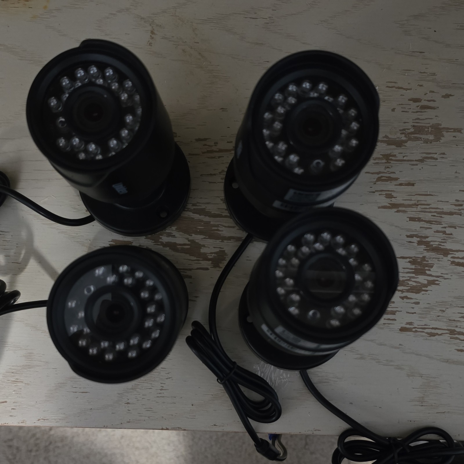 Uniden Guardian Wired 4-Channel DVR System 4 Cameras 720p 500GB B7440DM