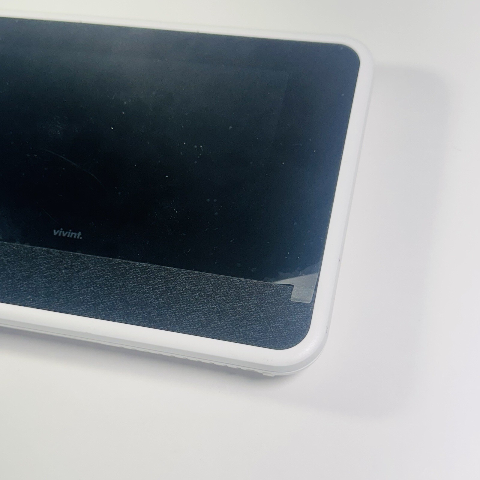 Vivint Smart Home Sky Control Panel Smart Hub VS-SH2000-C00, No Power Plug