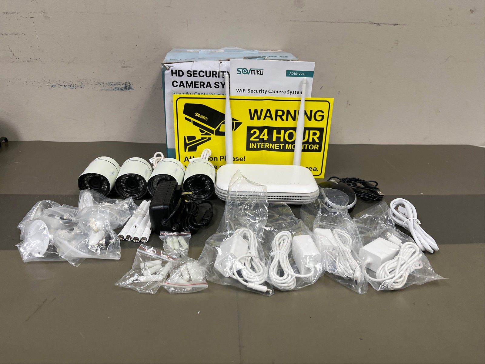 【H.265+Mini DVR】 SOVMIKU Home Security Camera Outdoor Indoor,8CH Wireless System