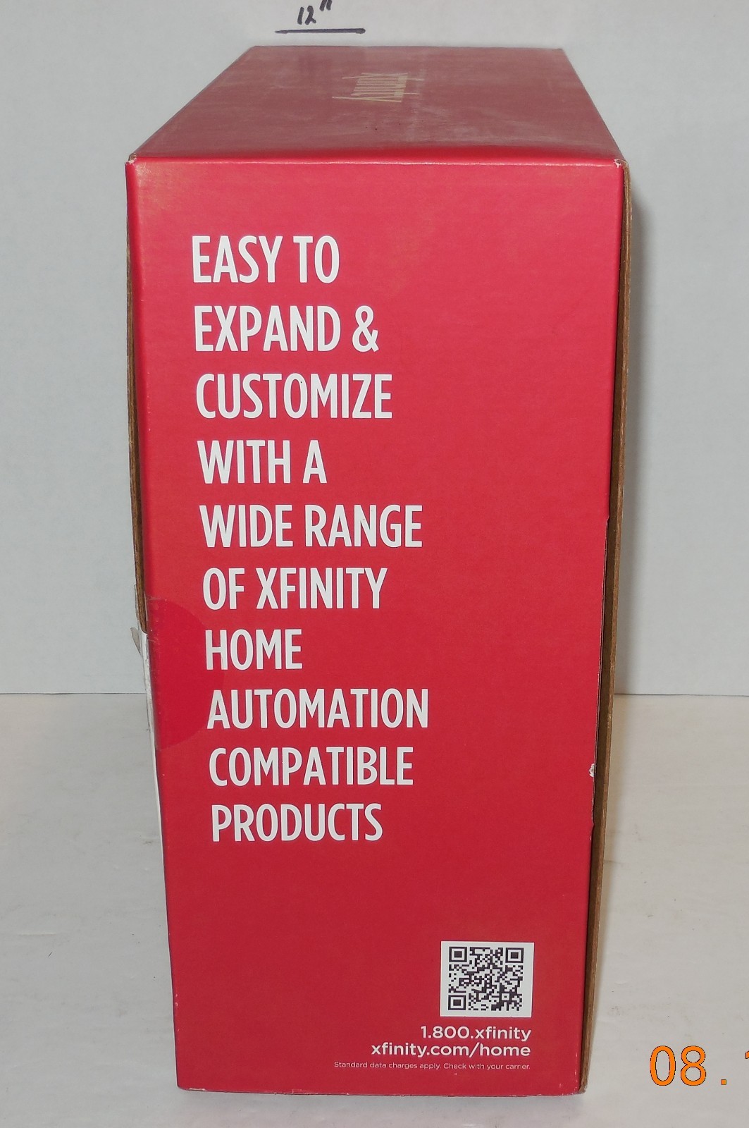XFINITY HOME AUTOMATION BASE KIT + Indoor/outdoor CAMERA – REQUIRES SUBSCRIPTION