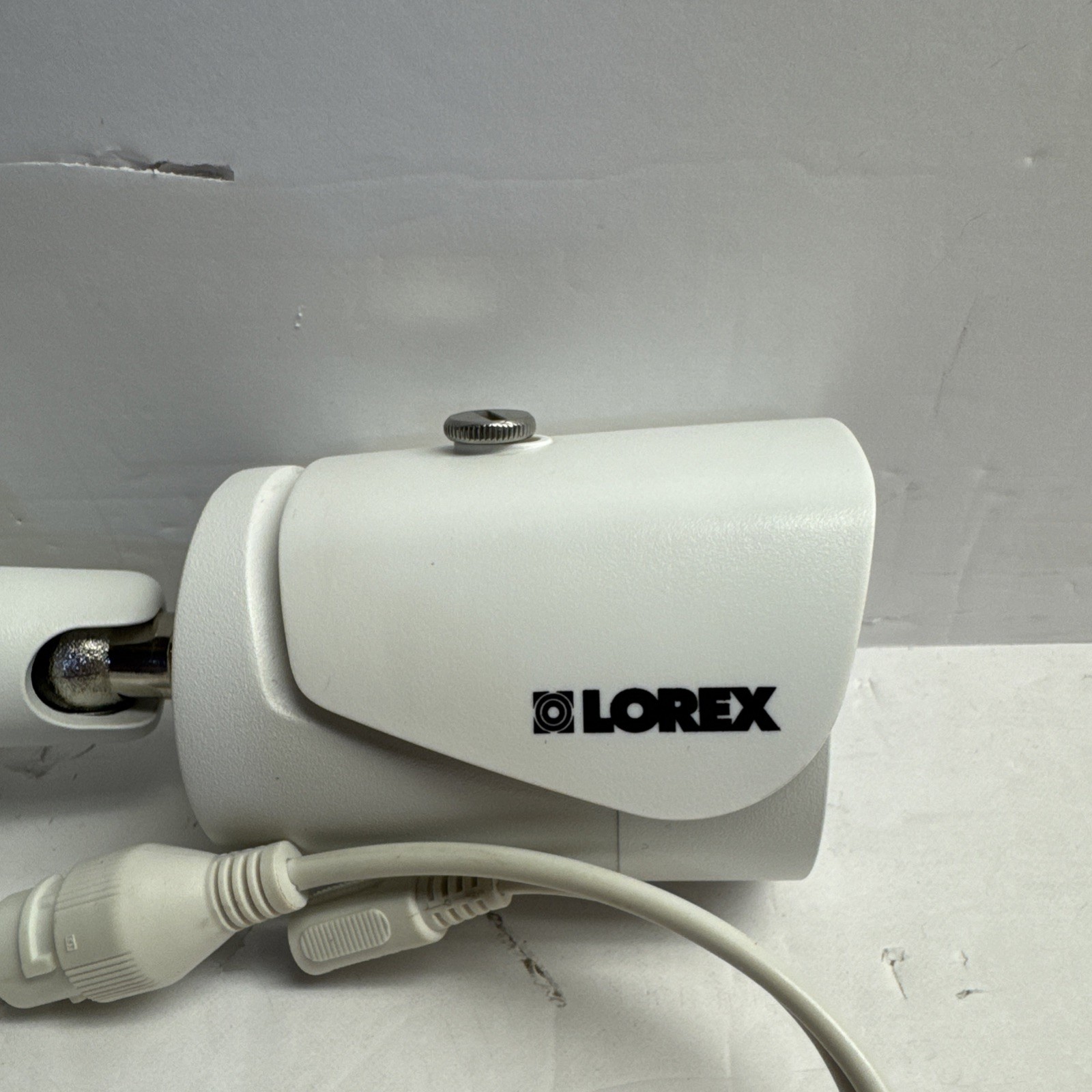 NEW – Lorex LNB4163-C 3MP HD IR Bullet Security Camera out of the box