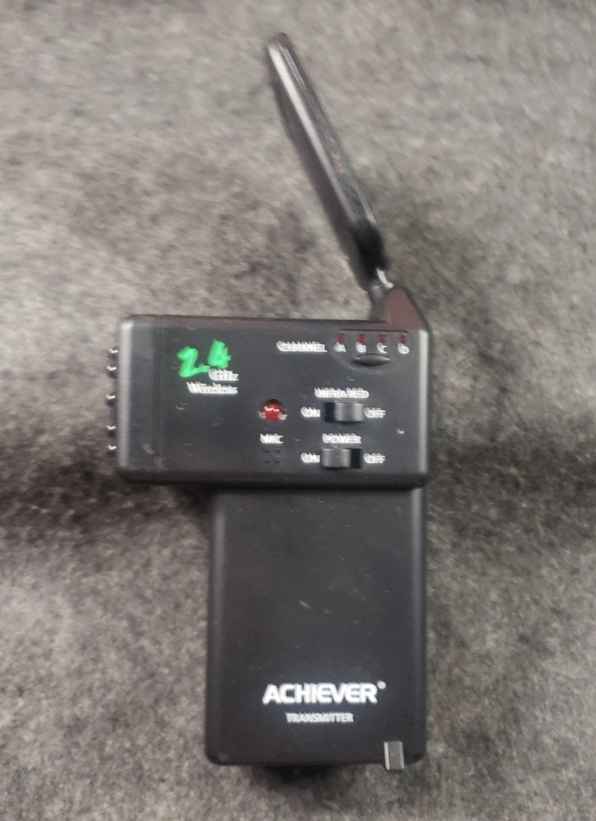 VTG Achiever 2.4 GHz Wireless Security camera Only UNTESTED….. ……(C12B1)