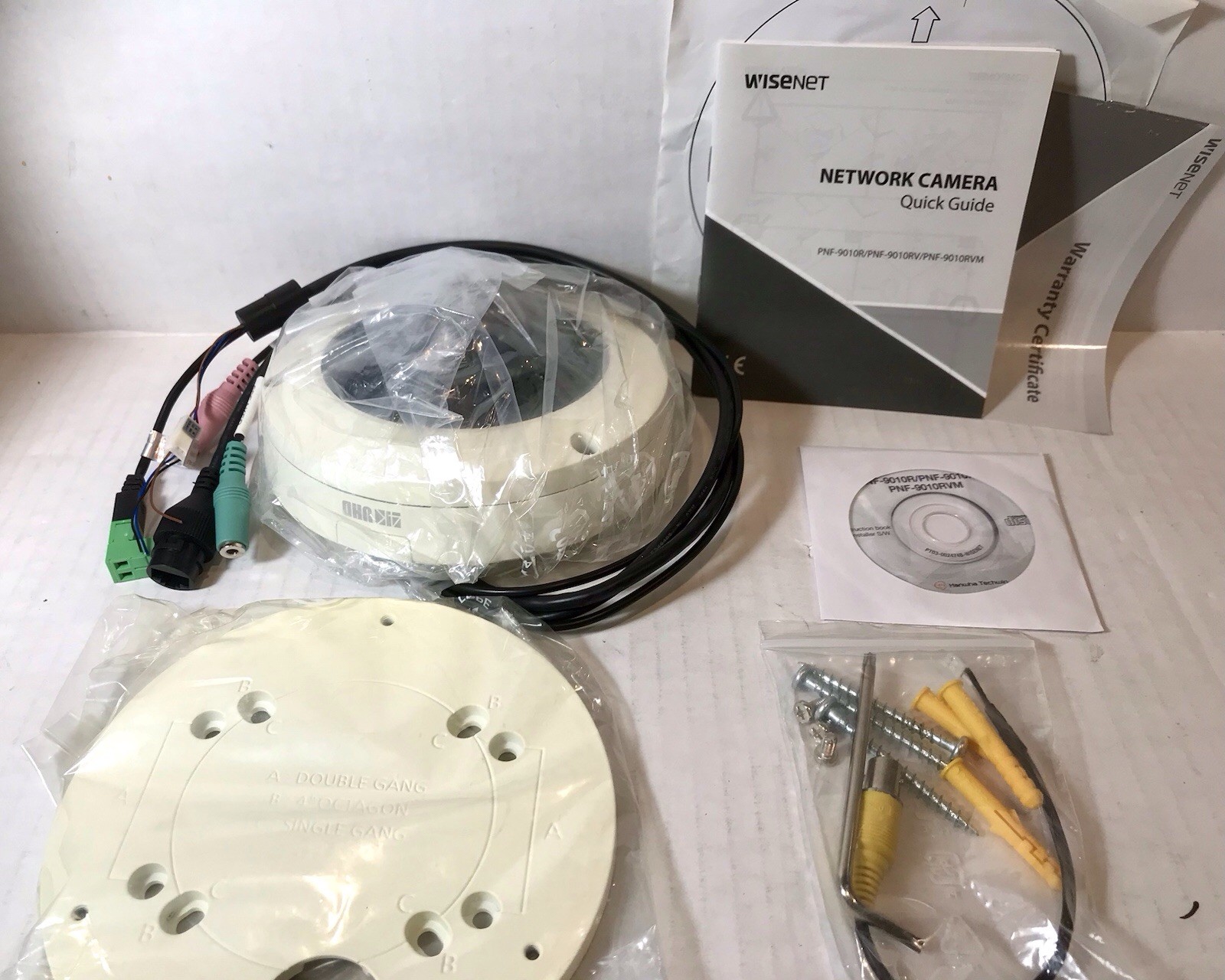 Hanwha Wisenet PNF-9010R 12MP 360° Fisheye IP Camera New Open Box PoE