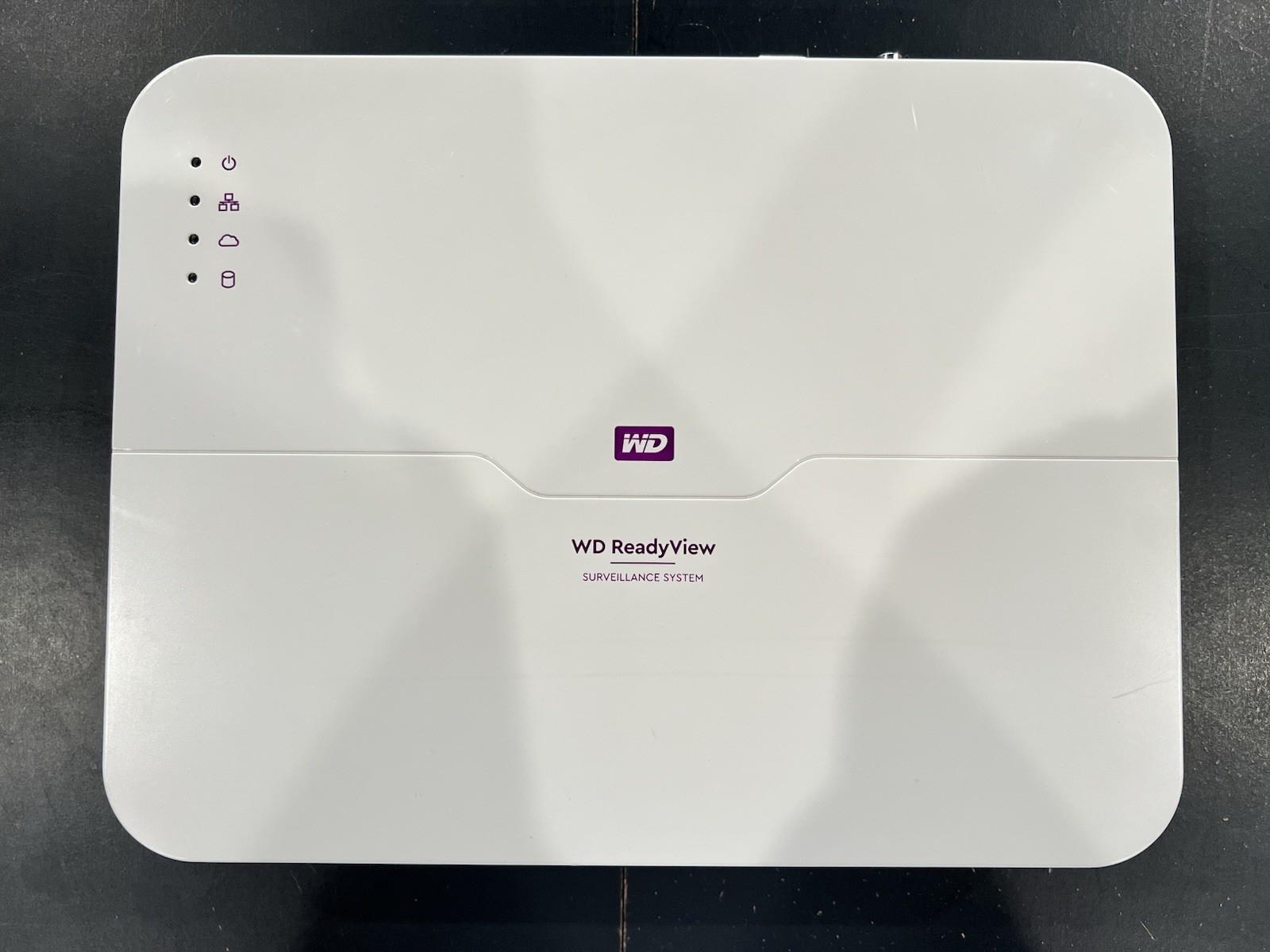 WD ReadyView PoE 8 Channel Network Video Surveillance System 2TB HD – 3 Cameras
