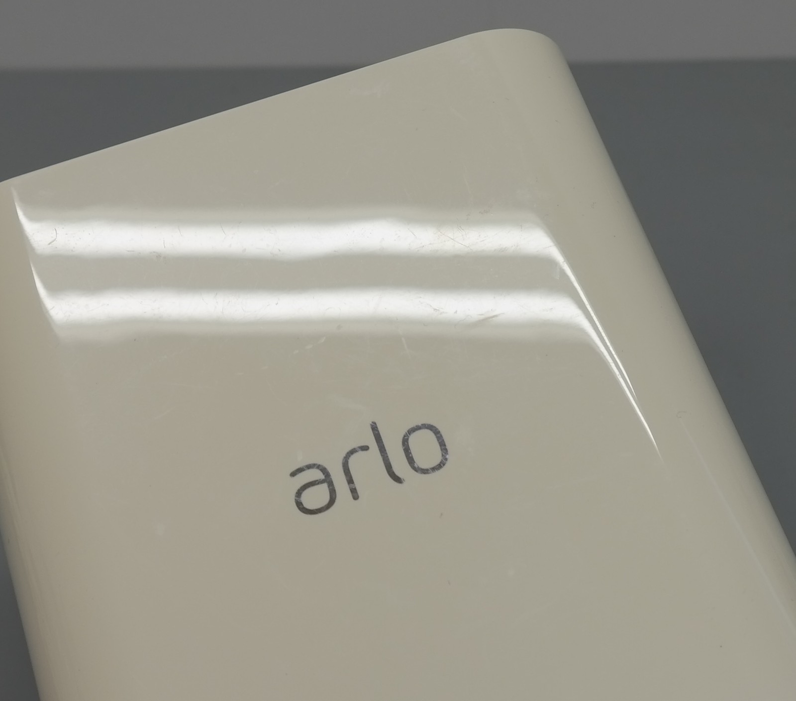 Arlo Ultra Smart Hub Base Station VMB5000