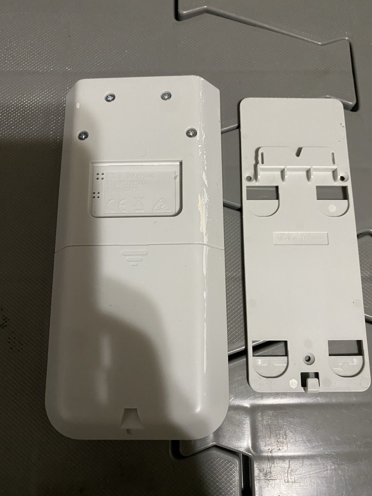 SimpliSafe Home Security System Base Station SSBS3 w/ Keypad SSKP3