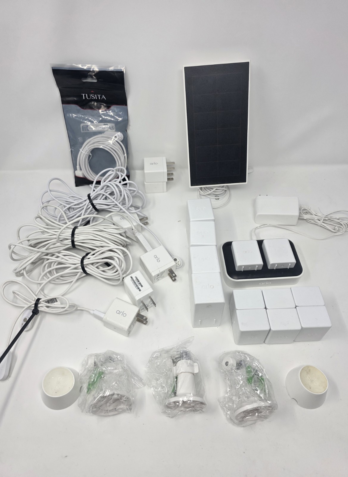 Arlo Camera Accessories, Batteries, Charges, Plugs And More.