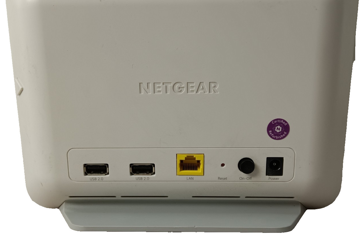 Netgear Arlo VMB3000 Base Station w/ 2 Cameras VMC3030 Magnetic Stands 3 Covers