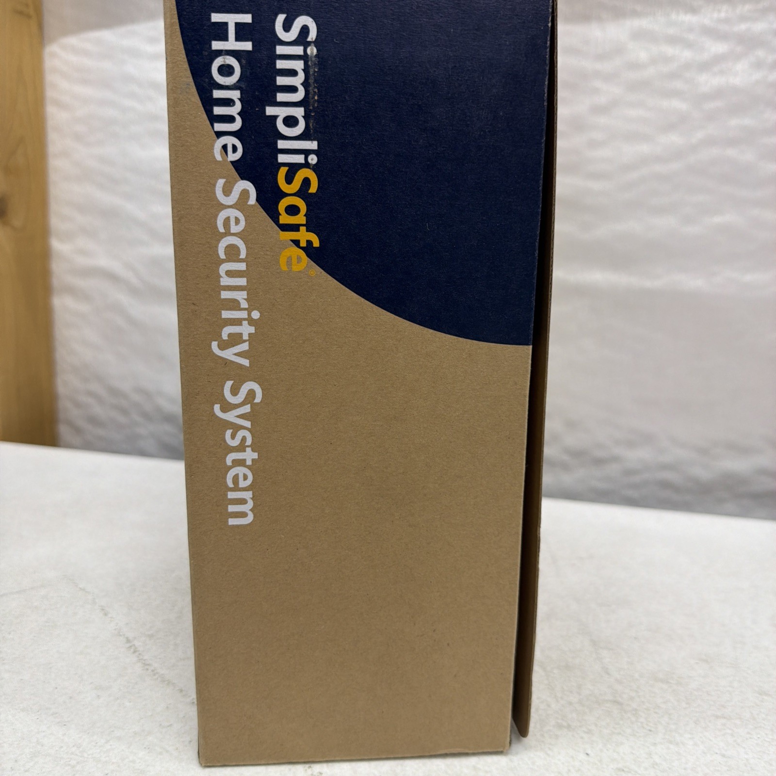 SimpliSafe Home Security System Indoor Camera 8 Piece Kit