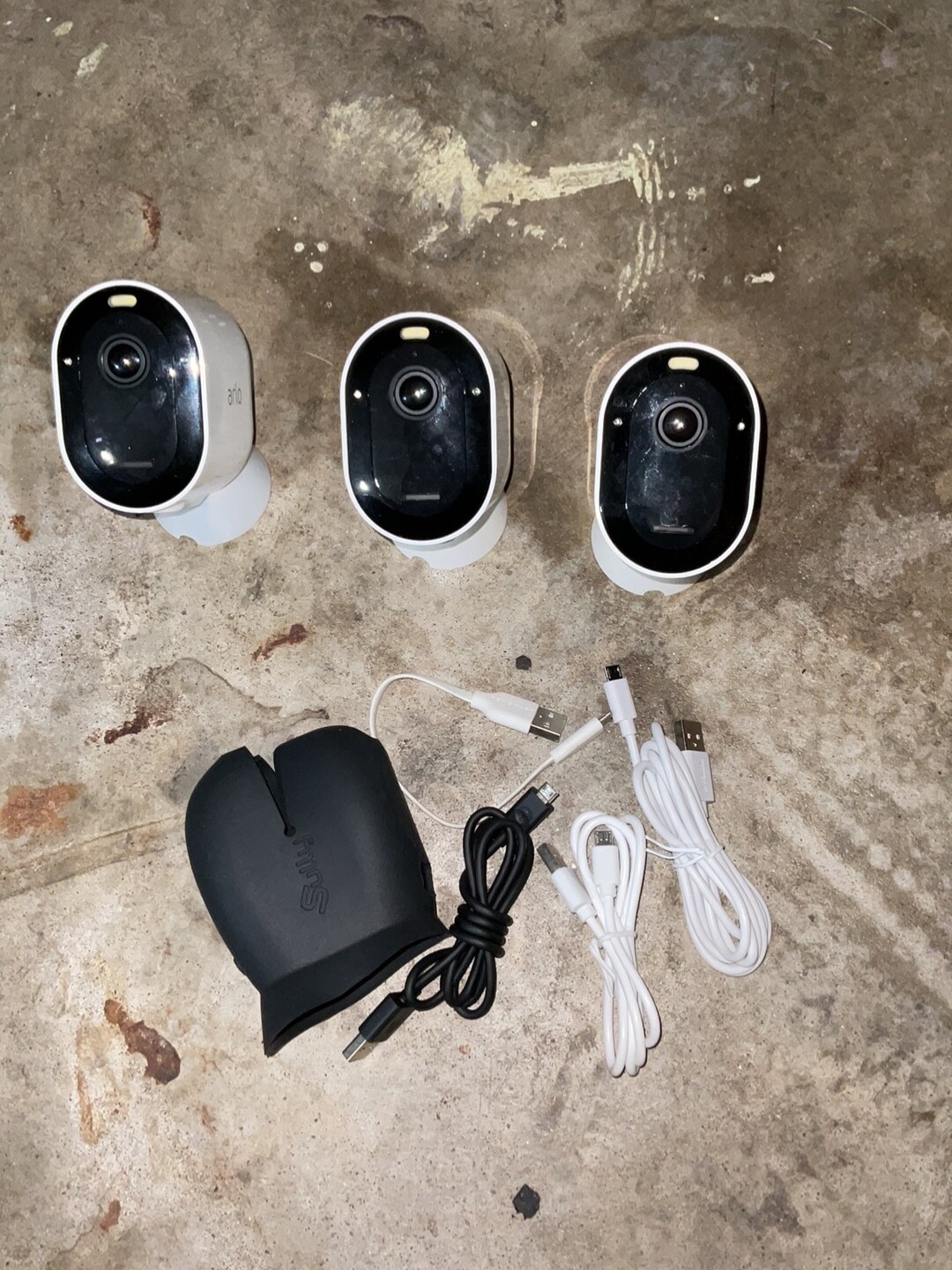 Arlo Pro 4 Spotlight Camera – White, Set of 3