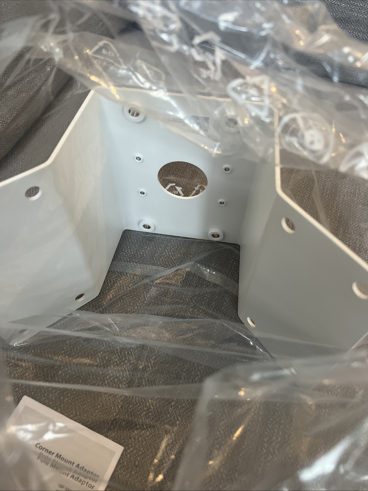Two 2 Hanwha Techwin SBP-300KMW1 Corner Mount Adapter Security Accessory White