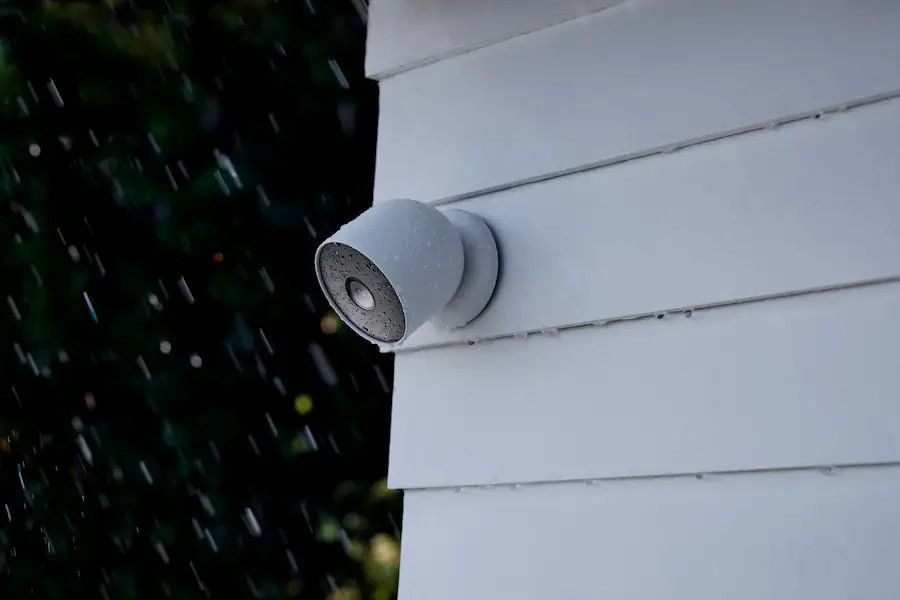 Google Nest Cam Indoor/Outdoor Wire Free Security Camera Snow Brand New