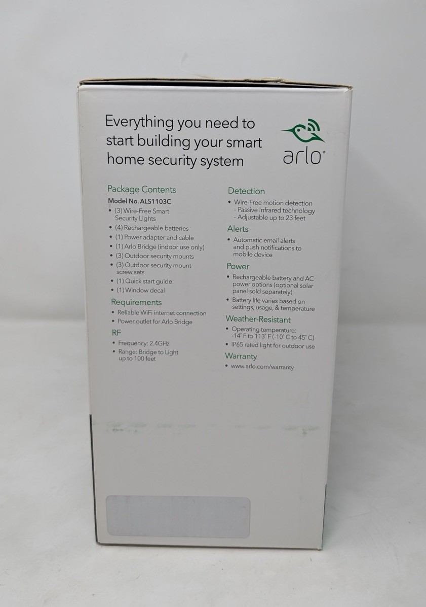 Arlo Security Light System with 3 Wire-Free Smart Lights (ALS1103C-100NAS)