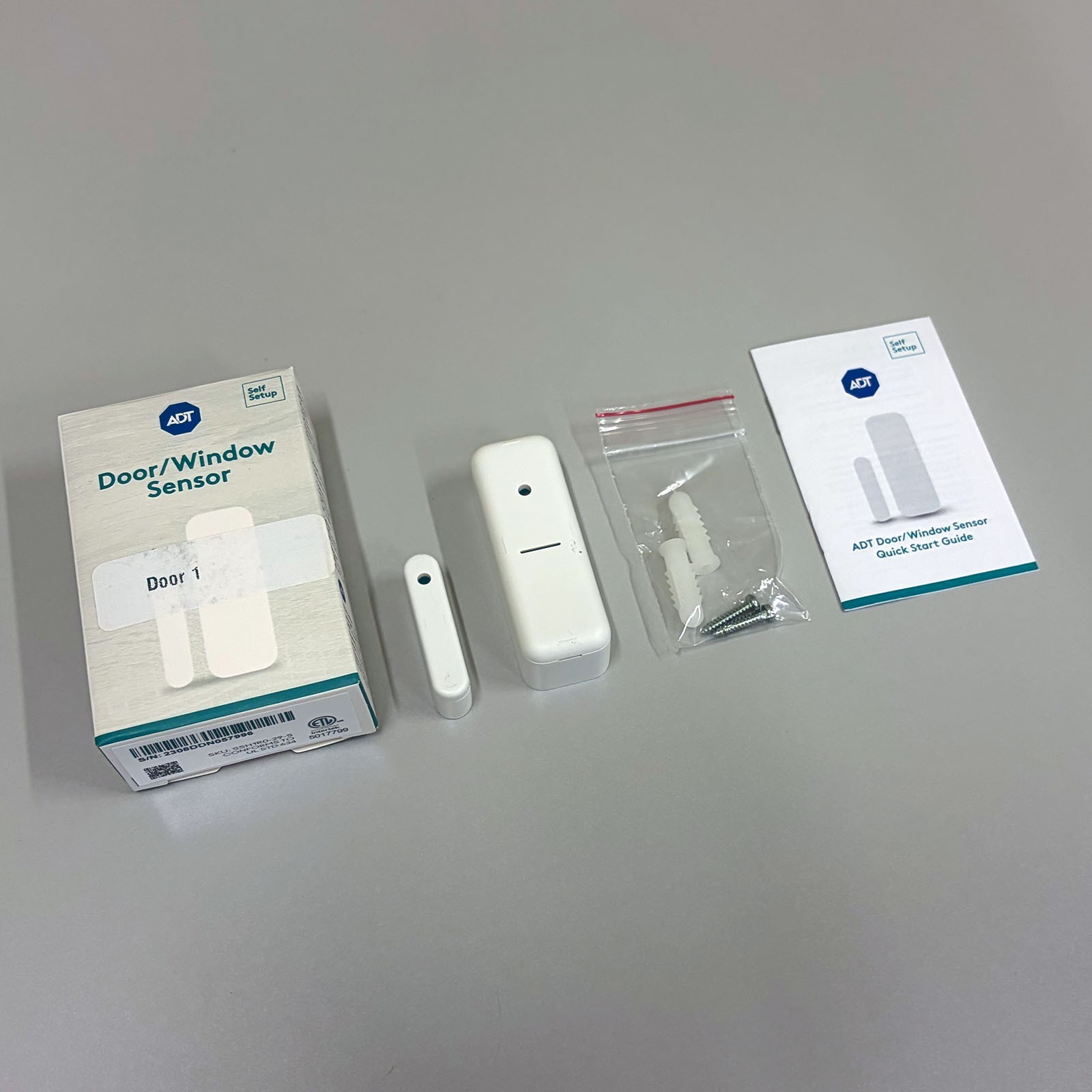Blue by ADT Smart Home Hub Security System S40LR0-01-CW-S Hub and Sensors