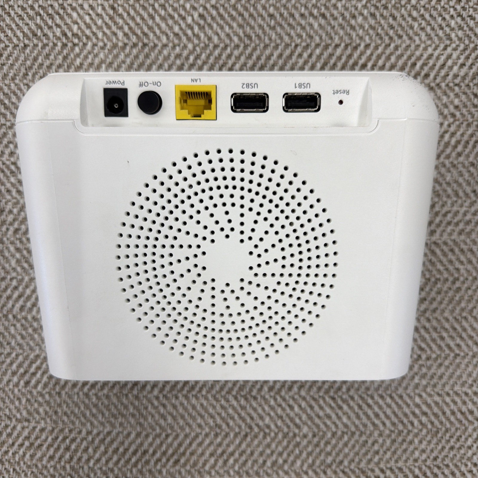 Netgear Arlo Pro Base Station VMB4000 Smart Home Hub No Power Cord (UNIT ONLY)