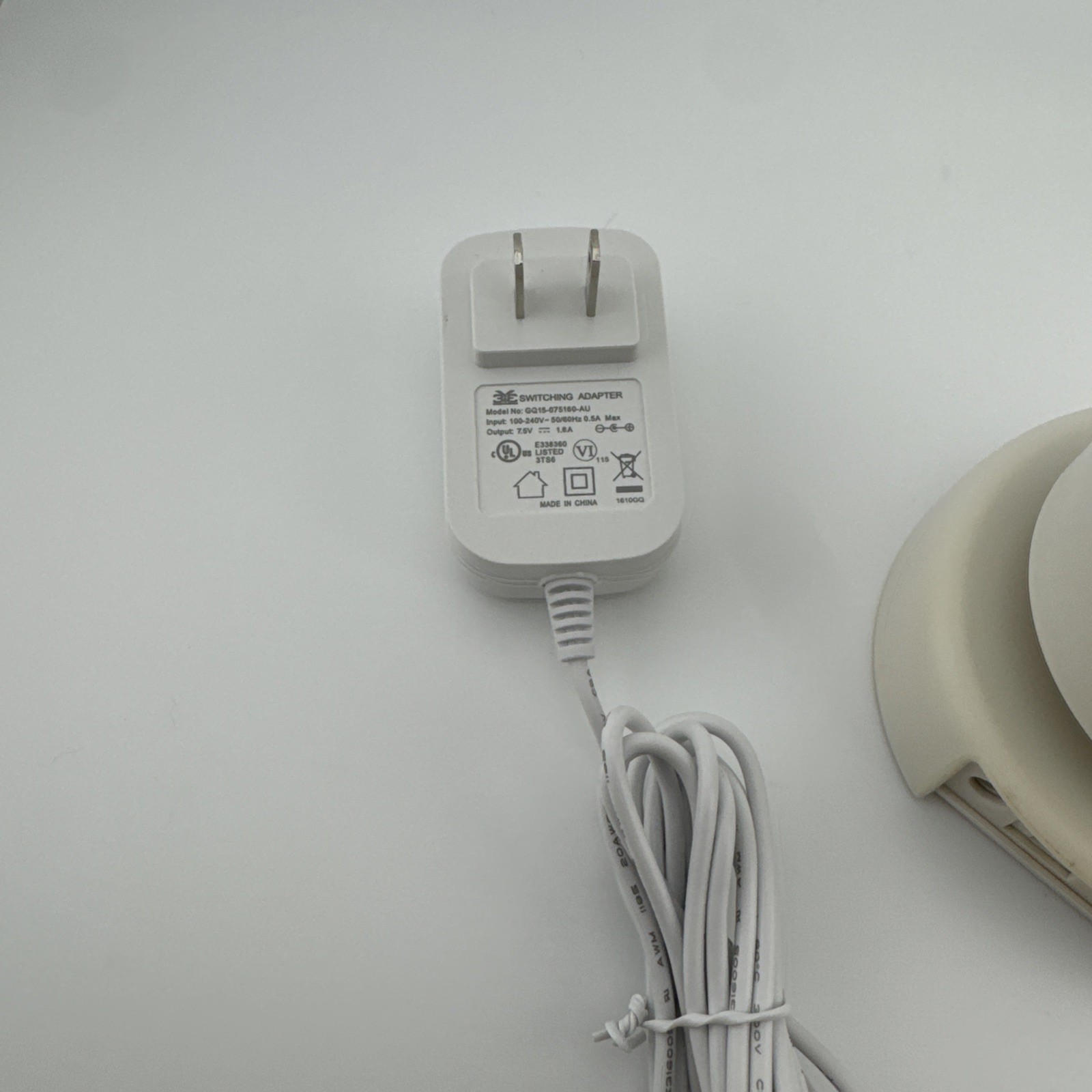 SIMPLISAFE BS2000 1ST Gen Base Station w/ Power Cord Working