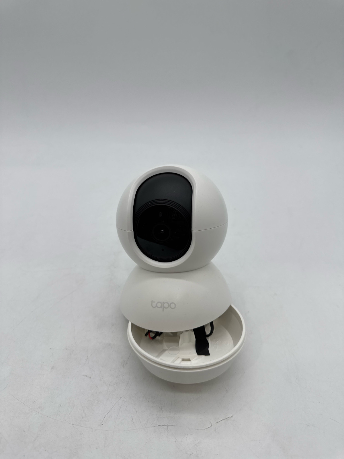 (BROKEN) TP-Link Tapo C200 Pan/Tilt Security Camera 1080p WiFi Baby Monitor