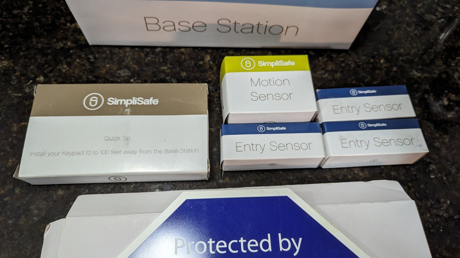 Brand New (7) Piece SimpliSafe Security System Bundle