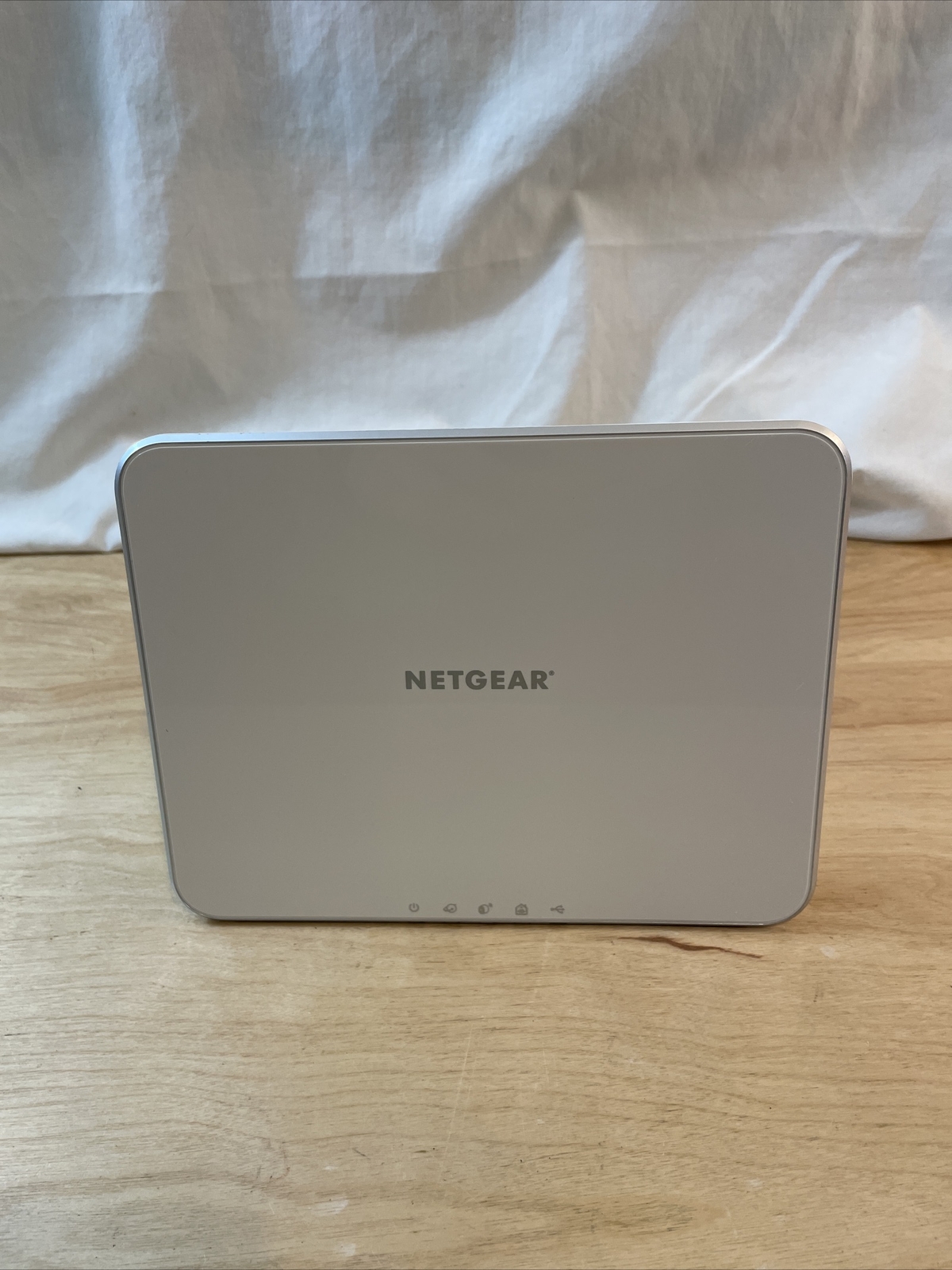 NETGEAR Arlo VMB3000 Base Station – Untested – No Power Adapter