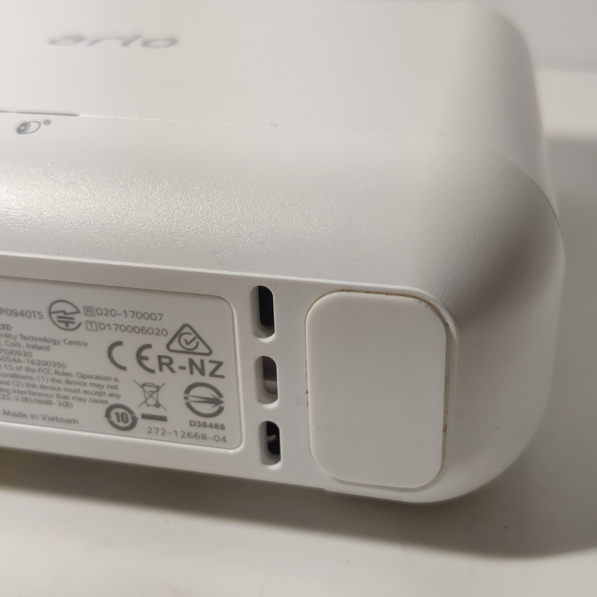 NetGear Arlo Pro Security Base Station VMB4000 with Power Supply