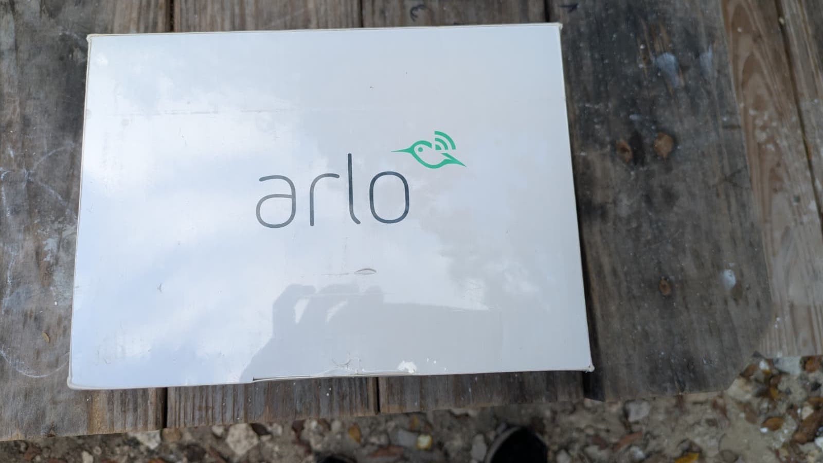 Arlo Essential Spotlight Indoor Outdoor 1080p HD Wireless Camera – Pack of 3…