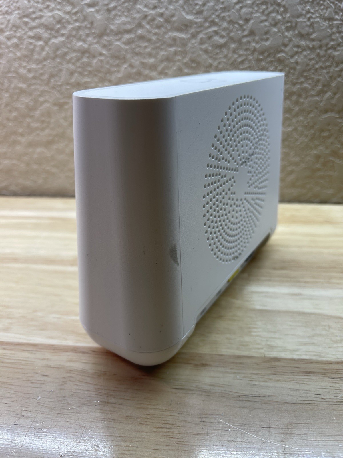 ARLO Pro VMB4000 Base Station Smart Home Security Camera Hub with Power