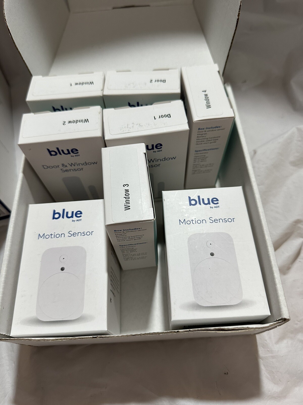 BLUE BY ADT SMART HOME HUB OUTDOOR CAMERA DOOR & WINDOW SENSOR+ Motion