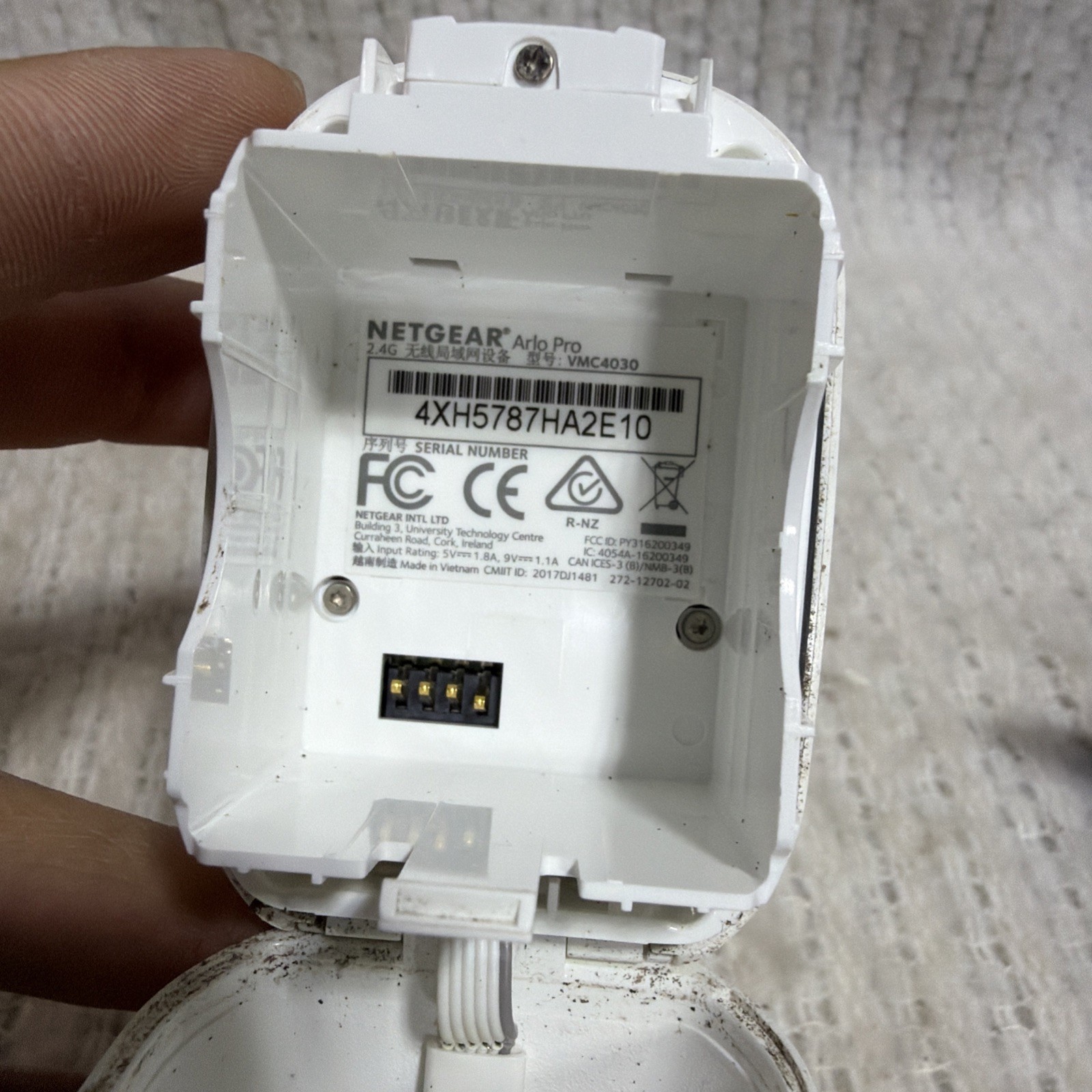 Netgear Arlo Pro VMC4030 Security Camera White Wireless Night Vision (For Parts)