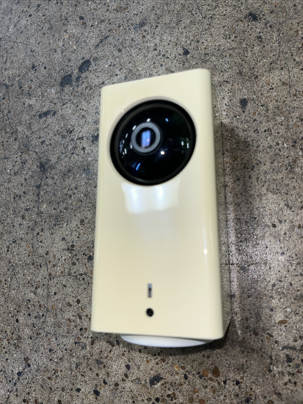 New Ismartalarm Icamera Isc3 HD Security Camera- Pan& Tilt Night Vision