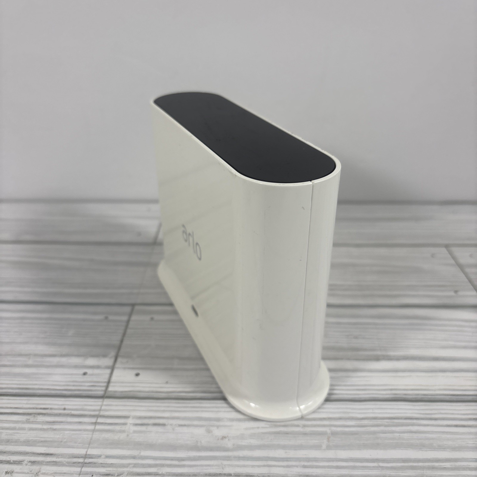 Arlo VMB4500 SmartHub Base Station WiFi Hub w/ Power Adapter & Ethernet Cable