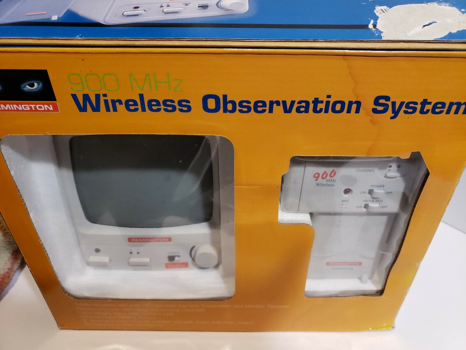 Remington 900 MHz Wireless Observation System includes two cameras
