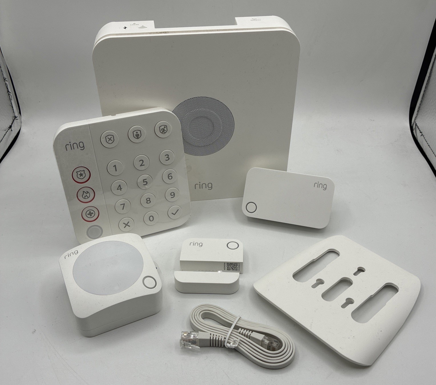 Ring Alarm 8-Piece Wireless Home Security System Kit 2nd Gen New-open box