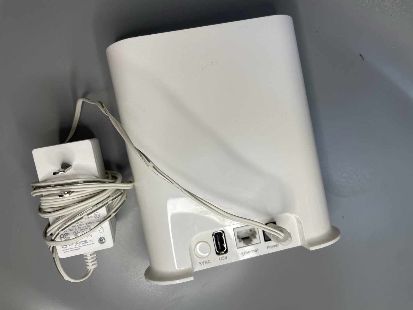 NETGEAR Arlo VMB4540 Smart Hub Base Station with Power Adapter