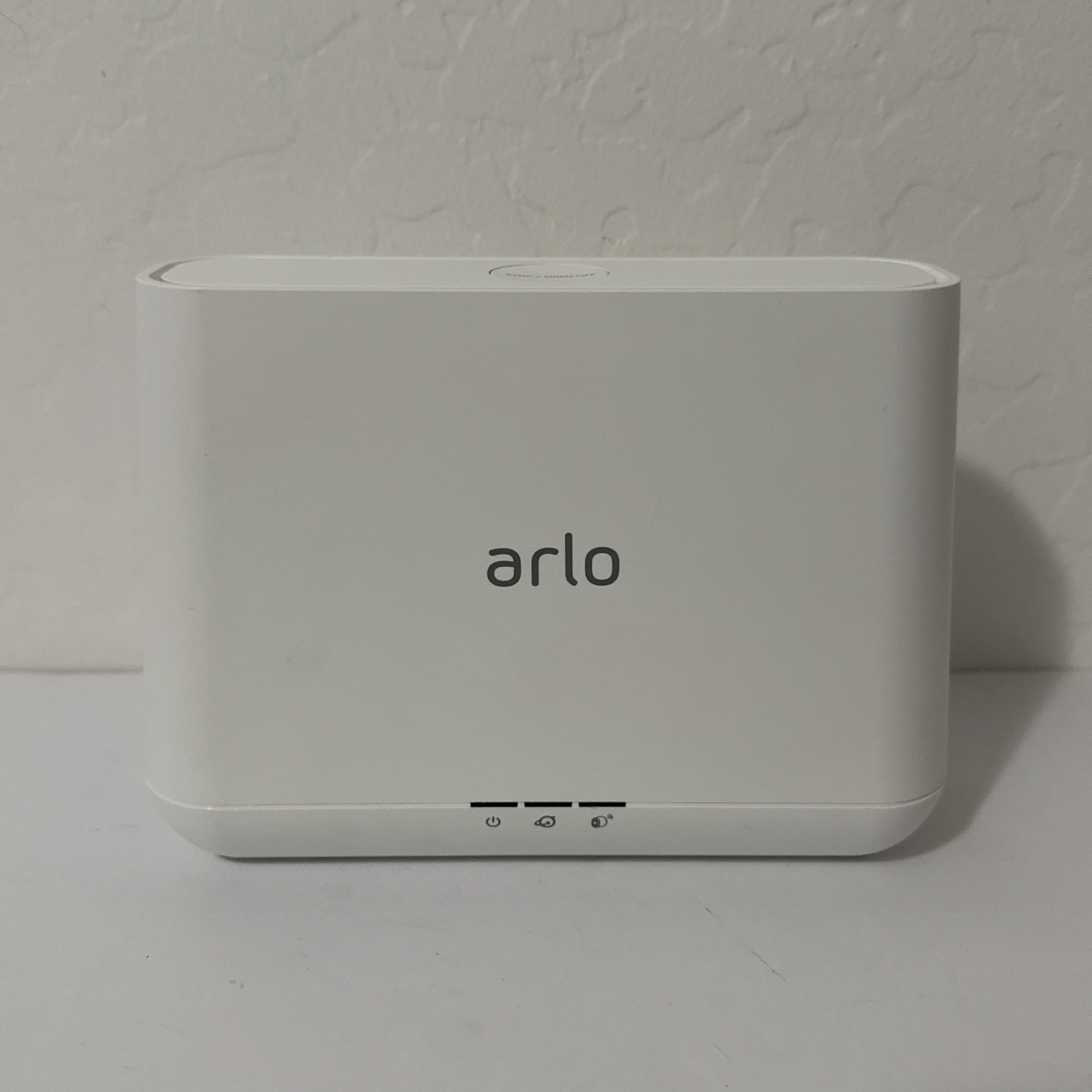 Netgear Arlo VMB4000 Wireless Security Hub Base Station