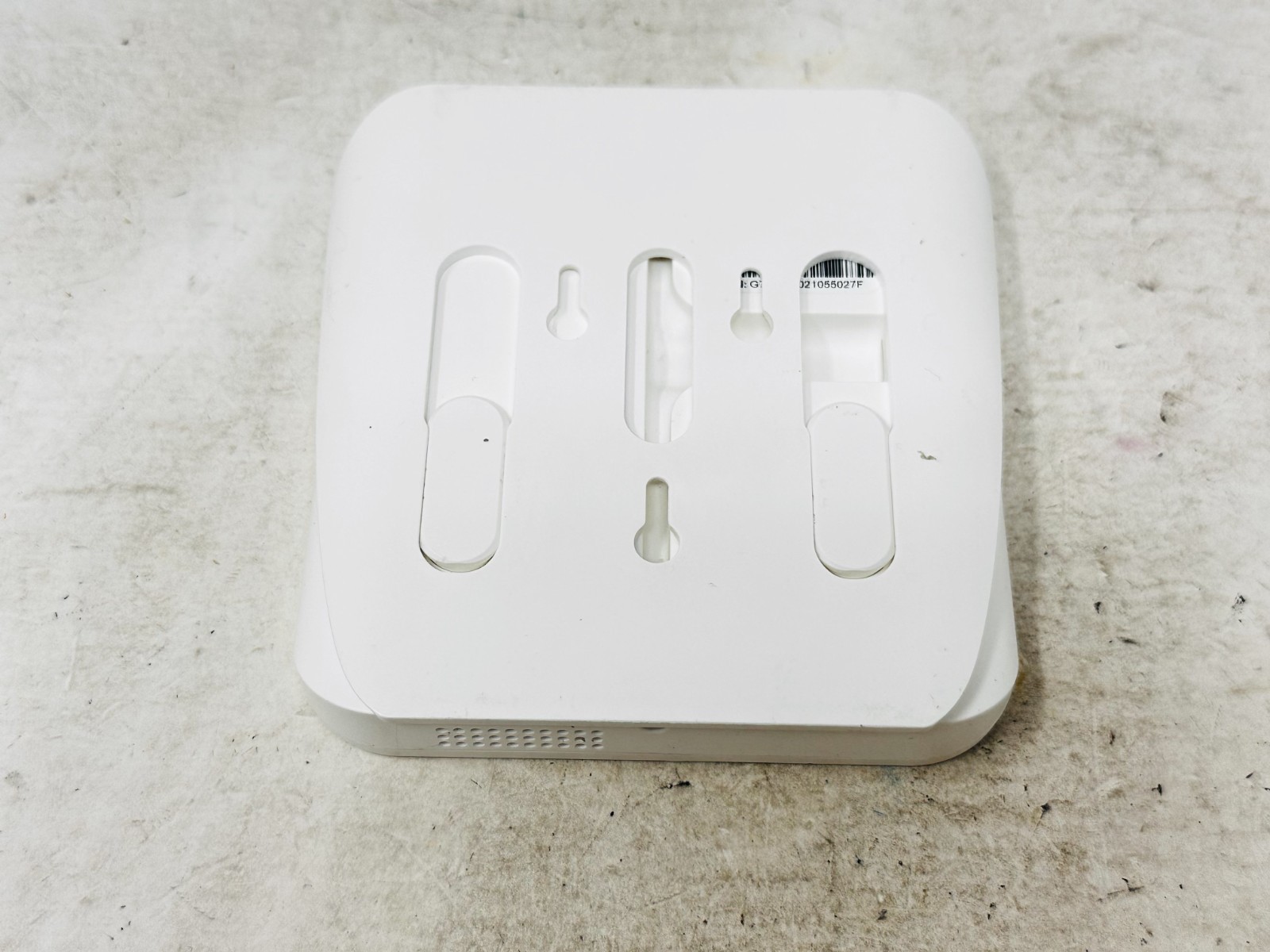 Ring Alarm Base Station US 4HB1U9-0EN0 w/ Keypad 5AT2S7 & Range Extender