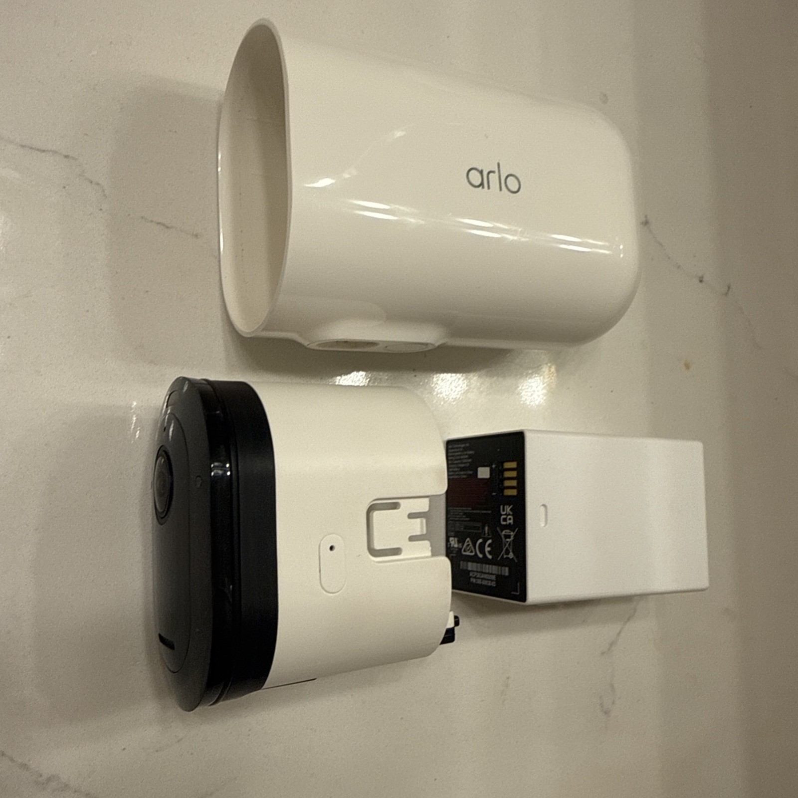 Arlo Pro 5S 2K Security Camera VMC4060P NO Mounting Plate (White)