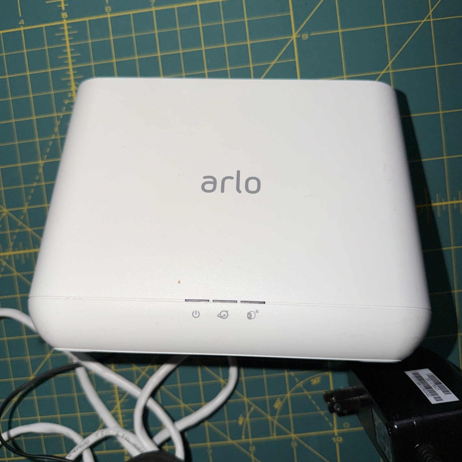 NetGear Arlo Pro VMB4000 Wireless Security Camera Base Station w/ Power Adapter