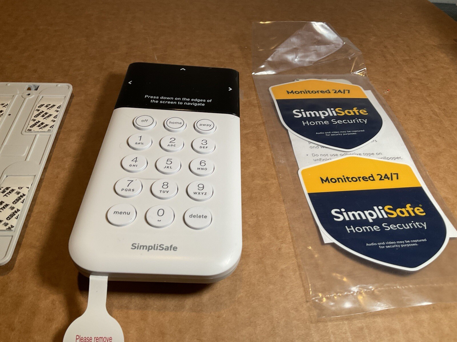 SimpleSafe Home Security System, Keypad, Siren, Yardstick w/ decals, Manual
